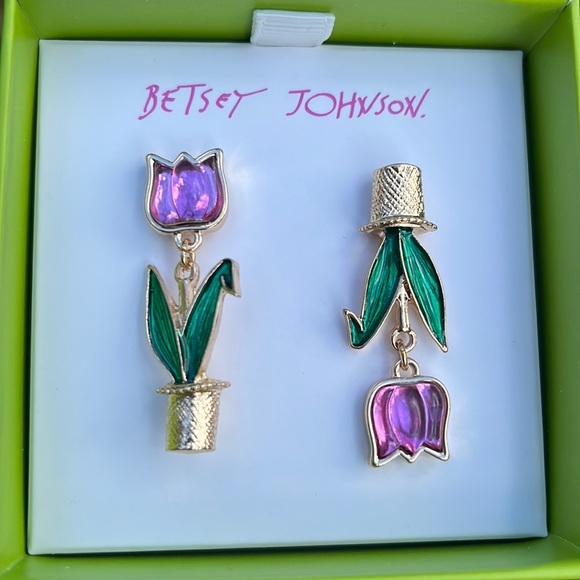 Betsey Johnson Jewelry - Betsey Johnson Tulip Mismatched Earrings NEW